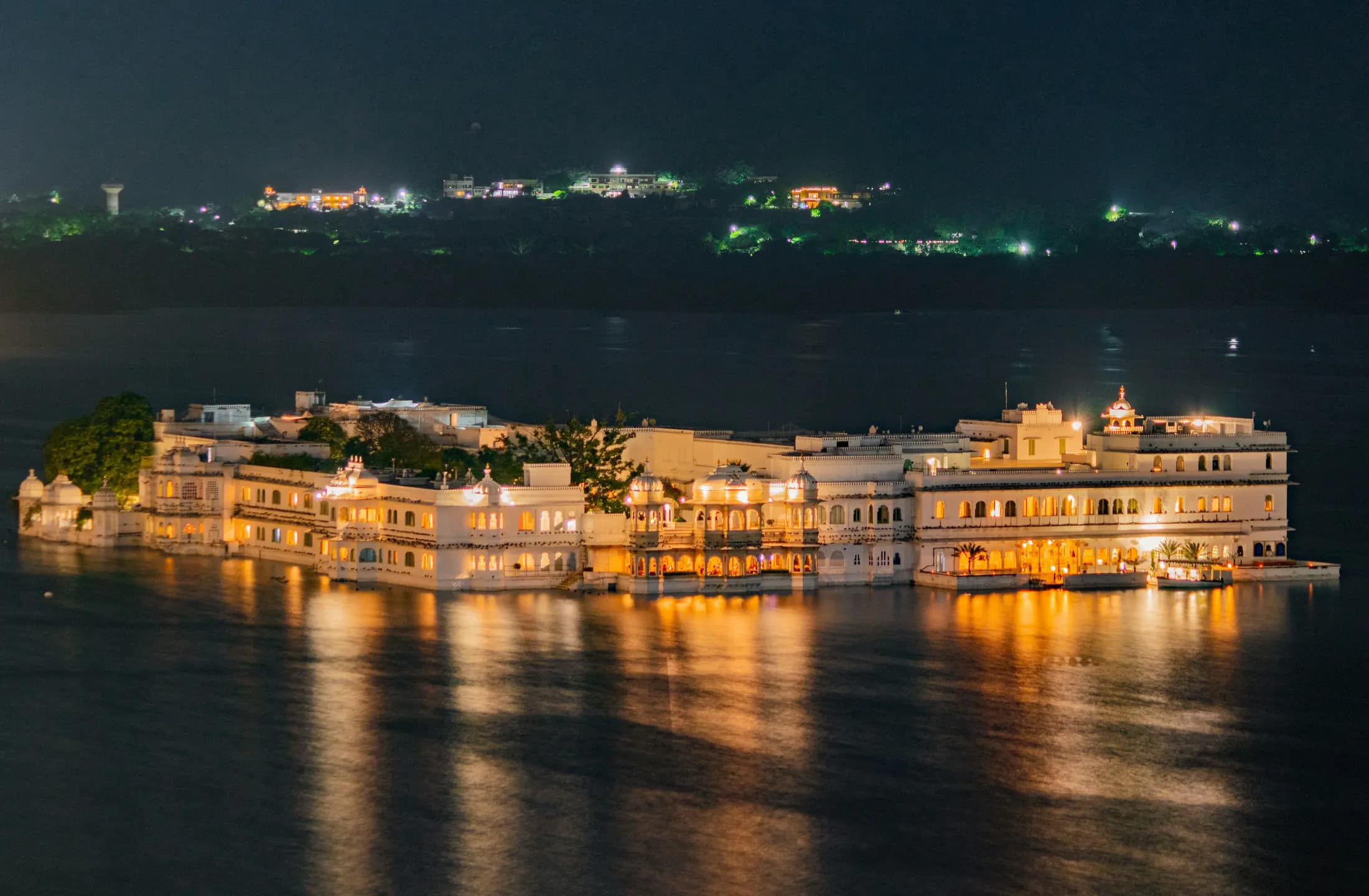 Best Luxury Hotels in Rajasthan (2026) — Palace Hotels & Heritage Stays